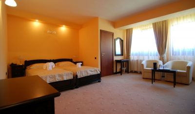 Imagine pentru Grand Hotel Perla Ciucasului 3* valabile pentru Craciun 2024