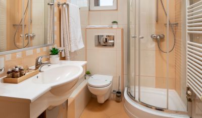 Imagine pentru Grand Hotel Brasov 4* valabile pentru Craciun 2025