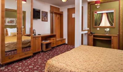Imagine pentru Grand Hotel Brasov 4* valabile pentru Craciun 2025