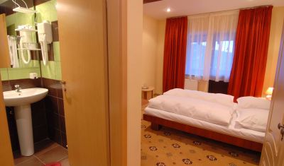 Imagine pentru Hotel Cabana Vanatorilor 3* valabile pentru Craciun 2025