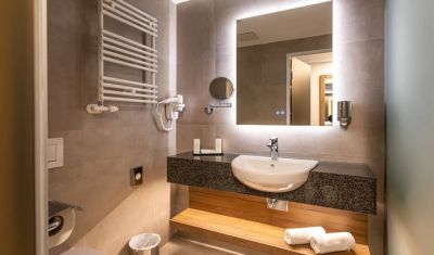 Imagine pentru Hotel Crystal Sovata 4* valabile pentru Craciun 2025