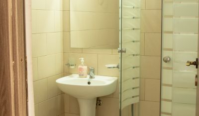 Imagine pentru Motel Prislop  valabile pentru Craciun 2025