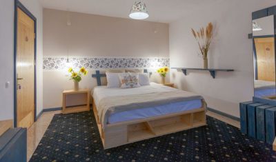 Imagine pentru Hotel Peninsula Resort 4* valabile pentru Delta Dunarii 2023