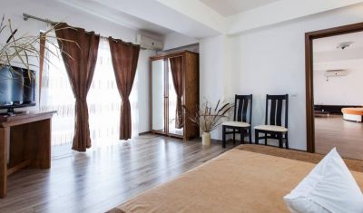 Imagine pentru Hotel Peninsula Resort 4* valabile pentru Delta Dunarii 2023