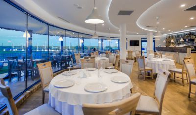 Imagine pentru Hotel Peninsula Resort 4* valabile pentru Delta Dunarii 2023