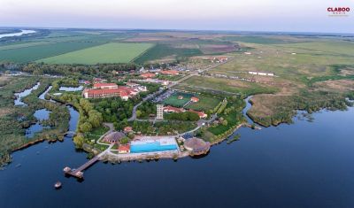 Imagine pentru Puflene Resort 4* valabile pentru Delta Dunarii 2024
