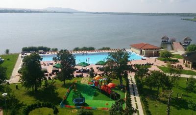 Imagine pentru Puflene Resort 4* valabile pentru Delta Dunarii 2024