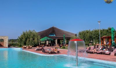 Imagine pentru Puflene Resort 4* valabile pentru Delta Dunarii 2024