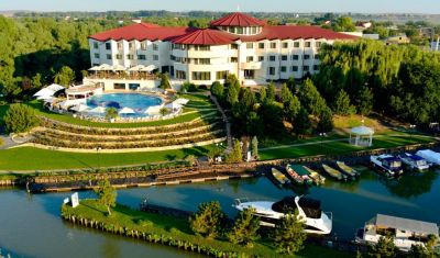 Imagine pentru New Hotel Egreta 4* valabile pentru Delta Dunarii 2025