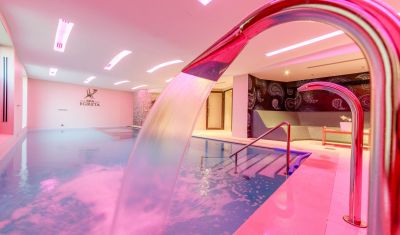 Imagine pentru New Hotel Egreta 4* valabile pentru Delta Dunarii 2025