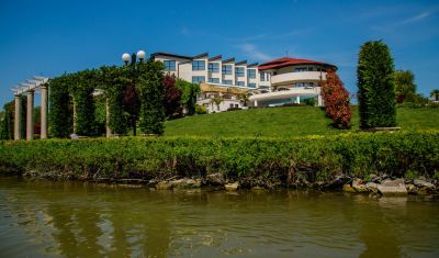 Imagine pentru New Hotel Egreta 4* valabile pentru Delta Dunarii 2025