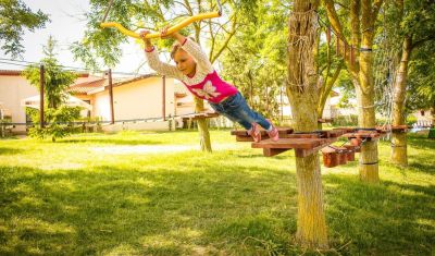 Imagine pentru Puflene Resort 4* valabile pentru Delta Dunarii 2025