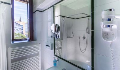Imagine pentru Hotel Lunik 3*  valabile pentru Europa