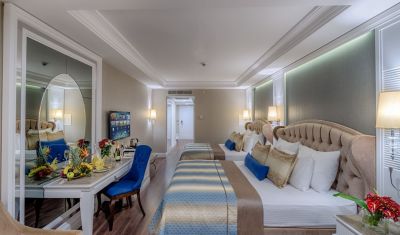 Imagine pentru Hotel Alva Donna Exclusive 5*  valabile pentru Litoral 2022