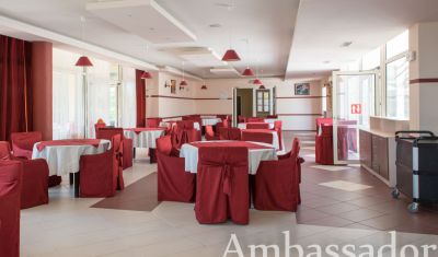 Imagine pentru Hotel Ambassador 3* valabile pentru Litoral 2022