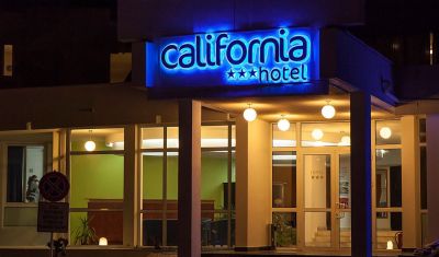 Imagine pentru Hotel California 3 valabile pentru Litoral 2022