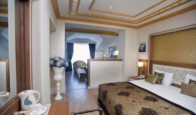 Imagine pentru Hotel Crystal Palace Luxury Resort 5*  valabile pentru Litoral 2022