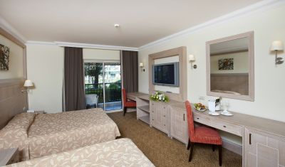Imagine pentru Hotel Crystal Paraiso Verde Resort & Spa 5* valabile pentru Litoral 2022