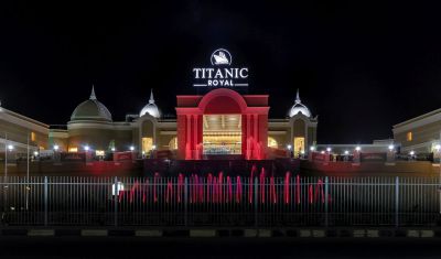 Imagine pentru Hotel Titanic Royal 5* valabile pentru Litoral 2022