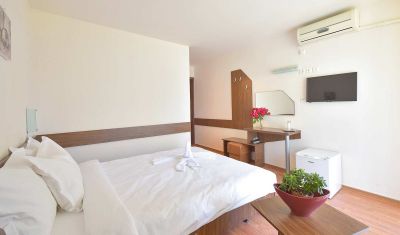 Imagine pentru Complex Mediteranean Mamaia 3* valabile pentru Litoral 2023