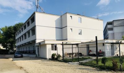 Imagine pentru Hostel Perla Costinesti 3* valabile pentru Litoral 2023