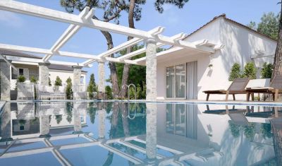 Imagine pentru Hotel Alexandra Elegance Bridging Generations 5* valabile pentru Litoral 2023