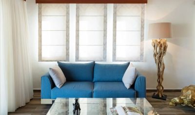 Imagine pentru Hotel Alexandra Elegance Bridging Generations 5* valabile pentru Litoral 2023
