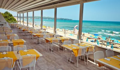 Imagine pentru Hotel AluaSun Helios Beach 3*  valabile pentru Litoral 2023
