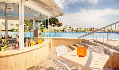 Imagine pentru Hotel AluaSun Helios Beach 3*  valabile pentru Litoral 2023