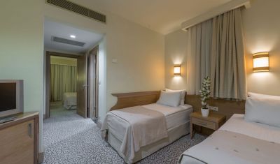 Imagine pentru Hotel Alva Donna Beach Resort 5* valabile pentru Litoral 2023