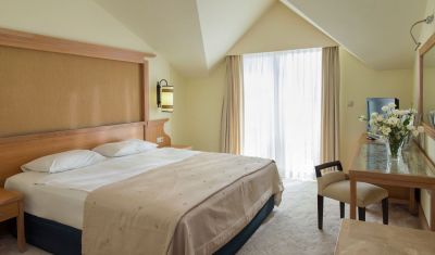 Imagine pentru Hotel Alva Donna Beach Resort 5* valabile pentru Litoral 2023