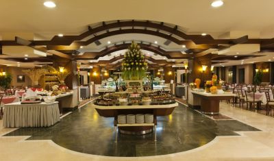 Imagine pentru Hotel Alva Donna Beach Resort 5* valabile pentru Litoral 2023