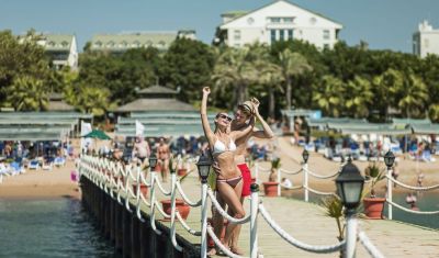Imagine pentru Hotel Alva Donna Beach Resort 5* valabile pentru Litoral 2023