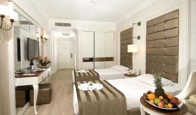 Imagine pentru Hotel Aydinbey Famous Resort 5* valabile pentru Litoral 2023
