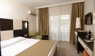 Imagine pentru Hotel Aydinbey Famous Resort 5* valabile pentru Litoral 2023