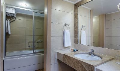 Imagine pentru Hotel Azura Deluxe Resort Sorgun 5* (ex Nashira Resort) valabile pentru Litoral 2023