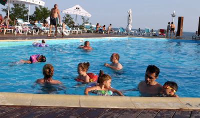 Imagine pentru Hotel California 3 valabile pentru Litoral 2023