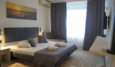 Imagine pentru Hotel California 3 valabile pentru Litoral 2023