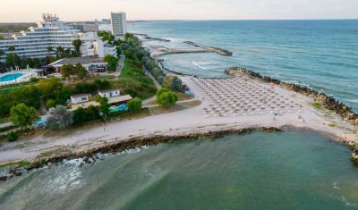 Imagine pentru Hotel California 3 valabile pentru Litoral 2023