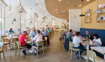 Imagine pentru Hotel Calypso 3* valabile pentru Litoral 2023