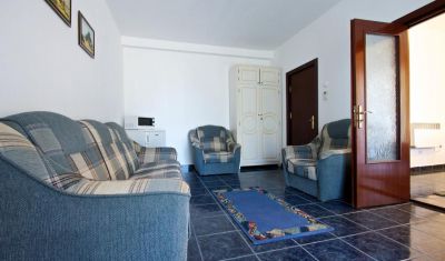 Imagine pentru Hotel Central 3* valabile pentru Litoral 2023