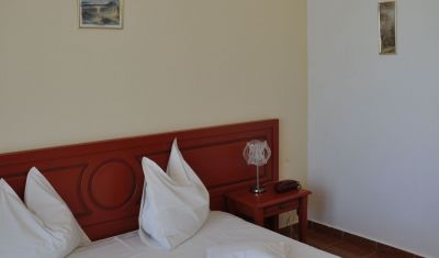 Imagine pentru Hotel Central 3* valabile pentru Litoral 2023
