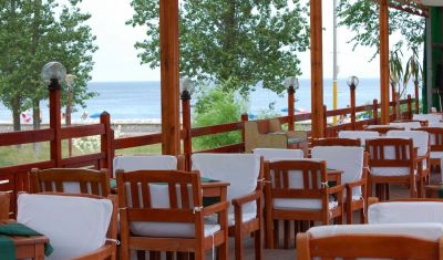 Imagine pentru Hotel Central 3* valabile pentru Litoral 2023
