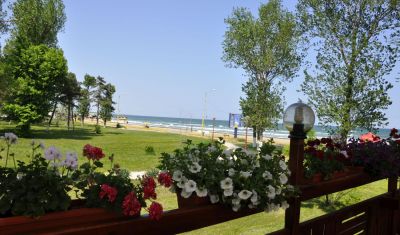 Imagine pentru Hotel Central 3* valabile pentru Litoral 2023