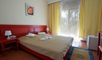 Imagine pentru Hotel Central 3* valabile pentru Litoral 2023