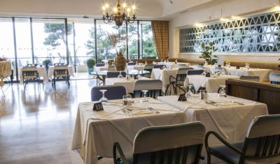 Imagine pentru Hotel Corfu Holiday Palace 5* valabile pentru Litoral 2023