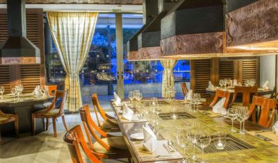 Imagine pentru Hotel Corfu Holiday Palace 5* valabile pentru Litoral 2023