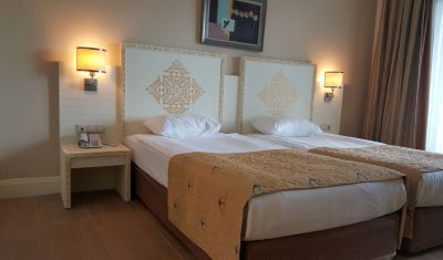 Imagine pentru Hotel Crystal Admiral Resort Suites & Spa 5* valabile pentru Litoral 2023