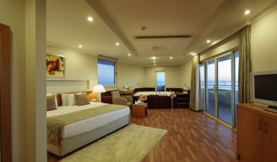 Imagine pentru Hotel Crystal Admiral Resort Suites & Spa 5* valabile pentru Litoral 2023