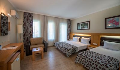 Imagine pentru Hotel Crystal Flora Beach Resort 5* valabile pentru Litoral 2023